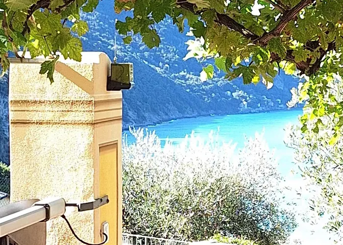 La Meridiana كامولّي